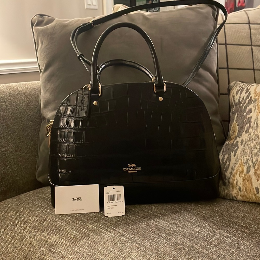 Never used new coach satchel bag.